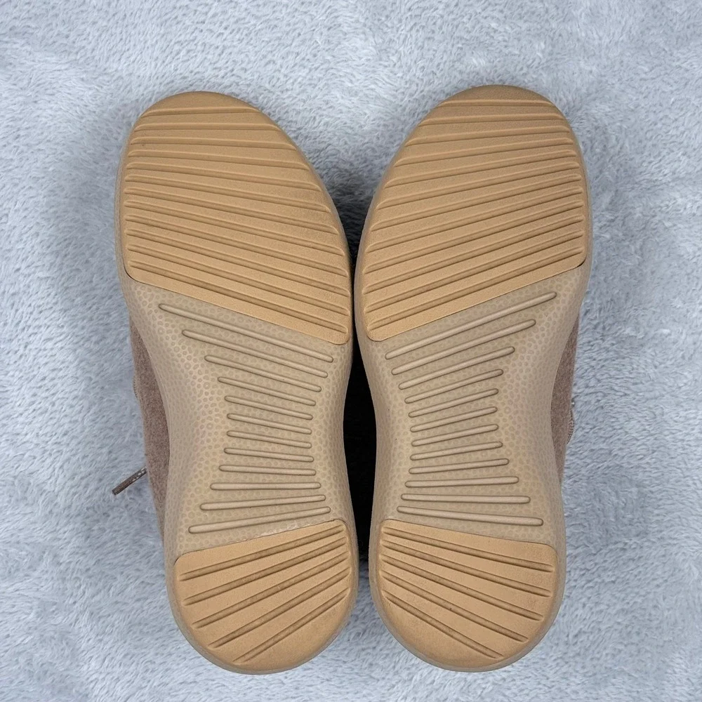 Allbirds Wool Runners Shoes Women 9 Tan Merino Wool Low Top Sneakers Running